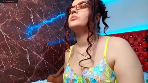 Snapshot of divine_goddess69 chatting on 03-27-26, 03:34 Ana online show from 03-27-26, 03:34