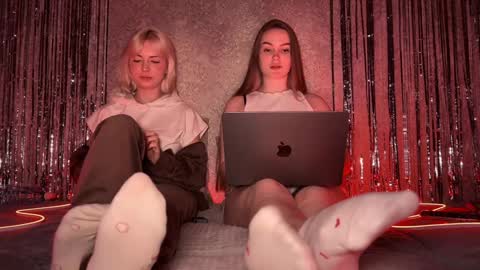 Snapshot of divine_hannah chatting on 12-24-24, 11:22 Hannah online show from 12-24-24, 11:22