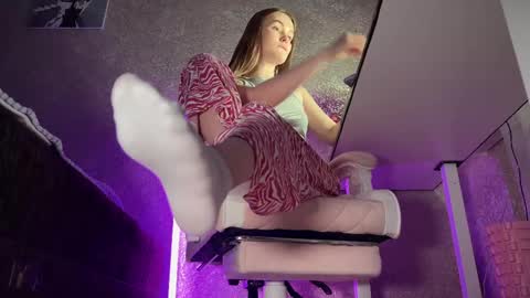 Snapshot of divine_hannah chatting on 03-11-25, 09:37 Hannah online show from 03-11-25, 09:37