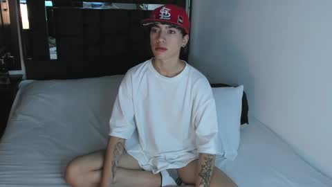 Snapshot of divine_thiagoo chatting on 09-23-25, 04:10 Thiago online show from 09-23-25, 04:10