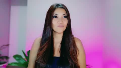 DivineLynn online show from 11-12-25, 07:03