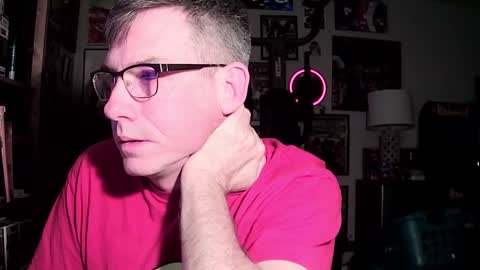 Snapshot of dix_handley_50 chatting on 02-15-25, 03:31 dix_handley_50 online show from 02-15-25, 03:31