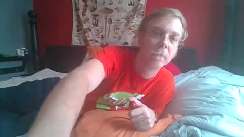 Snapshot of dixhexus chatting on 01-05-25, 09:14 Chris Williams online show from 01-05-25, 09:14