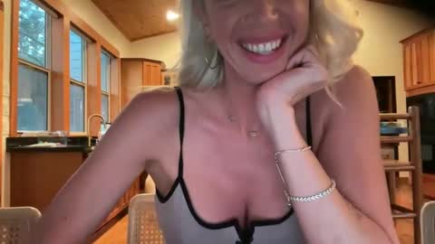 dixieinthewilde online show from 09-21-25, 01:18