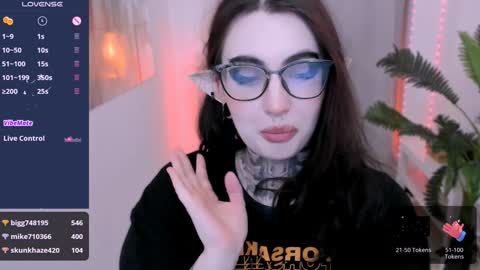 dixipixi_ online show from 01-24-25, 11:48