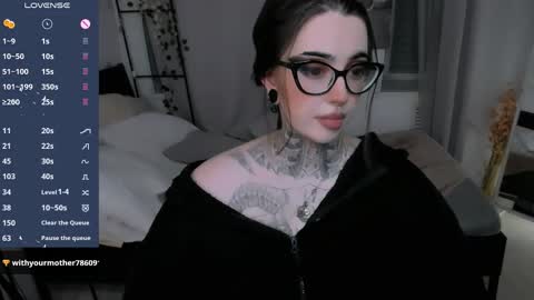 dixipixi_ online show from 06-05-26, 06:52