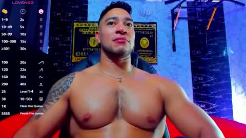 Snapshot of dixon_ray_ chatting on 01-11-26, 01:32 Dixon online show from 01-11-26, 01:32