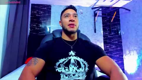 Snapshot of dixon_ray_ chatting on 03-05-26, 02:51 Dixon online show from 03-05-26, 02:51