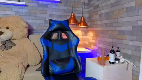DixyPalmer online show from 07-24-26, 07:01