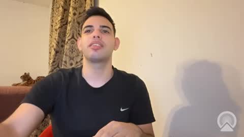 Snapshot of djonson_ chatting on 10-06-25, 04:48 Djonson  online show from 10-06-25, 04:48