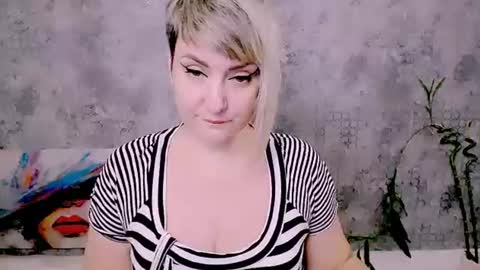 Snapshot of djullia chatting on 07-24-26, 06:11 djullia online show from 07-24-26, 06:11