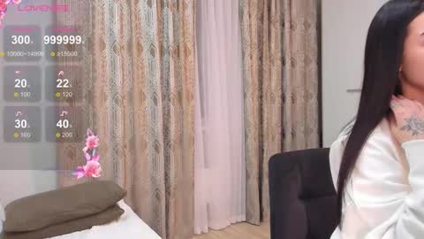 Maddy online show from 10-21-25, 01:39