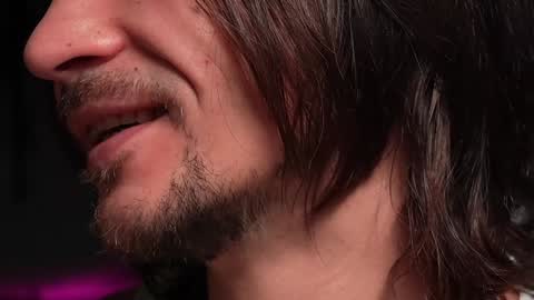 Snapshot of dl_raven chatting on 01-27-25, 06:30 Silverhand online show from 01-27-25, 06:30