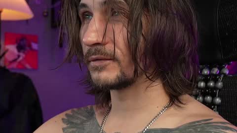 Snapshot of dl_raven chatting on 02-05-25, 06:13 Silverhand online show from 02-05-25, 06:13