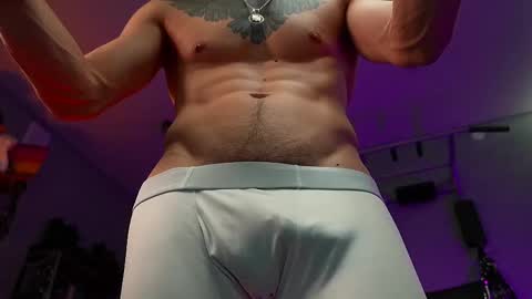 Snapshot of dl_raven chatting on 02-13-25, 03:46 Silverhand online show from 02-13-25, 03:46