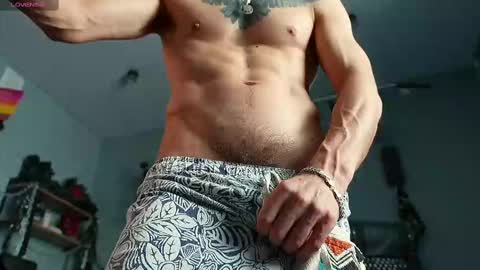 Snapshot of dl_raven chatting on 02-15-25, 10:11 Silverhand online show from 02-15-25, 10:11