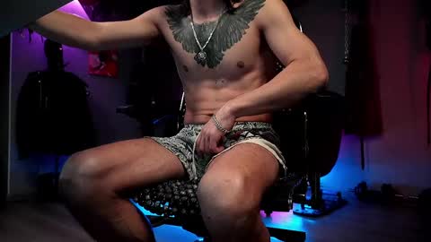 Snapshot of dl_raven chatting on 02-28-25, 07:48 Silverhand online show from 02-28-25, 07:48