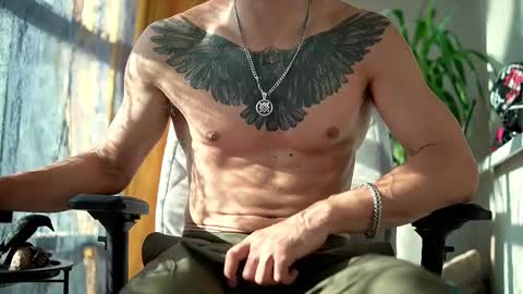 Snapshot of dl_raven chatting on 09-09-25, 06:24 Silverhand online show from 09-09-25, 06:24