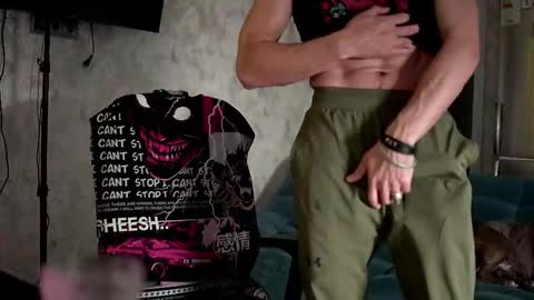 Snapshot of dl_raven chatting on 09-17-25, 05:53 Silverhand online show from 09-17-25, 05:53