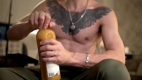 Snapshot of dl_raven chatting on 09-19-25, 05:53 Silverhand online show from 09-19-25, 05:53