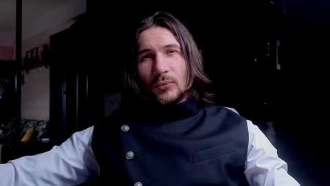 Snapshot of dl_raven chatting on 03-15-26, 03:56 Silverhand online show from 03-15-26, 03:56