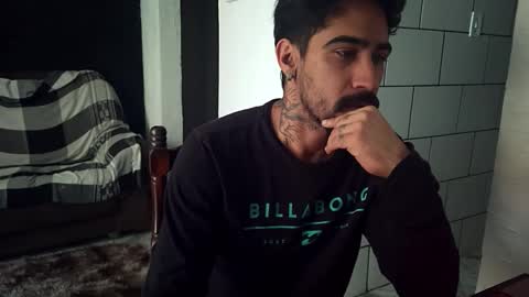 AmigodotadoZL online show from 10-28-25, 03:47