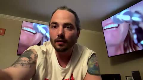 Snapshot of dmoneyyy1124 chatting on 05-05-26, 01:57 dmoneyyy1124 online show from 05-05-26, 01:57