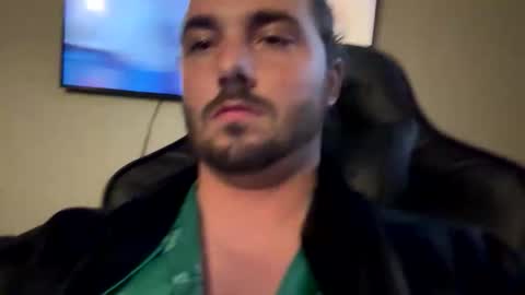 Snapshot of dmoneyyy1124 chatting on 05-25-26, 01:44 dmoneyyy1124 online show from 05-25-26, 01:44
