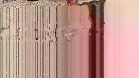 Snapshot of do4you2 chatting on 09-15-25, 01:11 do4you2 online show from 09-15-25, 01:11