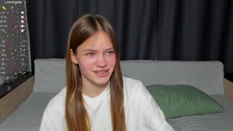 Polly and Kiriko online show from 01-25-25, 05:40