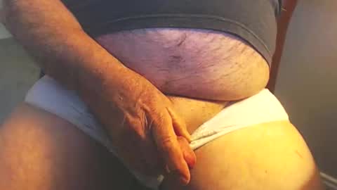 docbob0776 online show from 04-14-26, 01:50