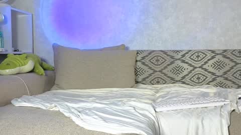 Alex online show from 12-21-24, 01:32