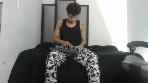 Snapshot of dogan_renz0 chatting on 03-26-26, 08:58 Dogan online show from 03-26-26, 08:58