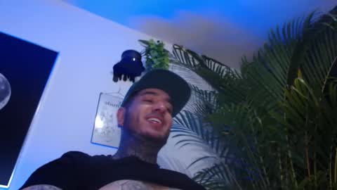 Snapshot of doggiewoof chatting on 05-31-26, 01:14 doggiewoof online show from 05-31-26, 01:14