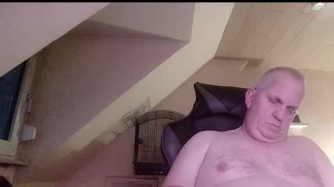 Snapshot of doggy2629 chatting on 02-02-26, 05:11 doggy2629 online show from 02-02-26, 05:11