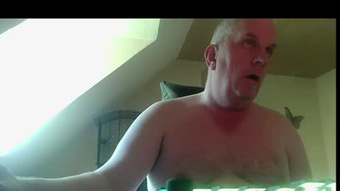 Snapshot of doggy2629 chatting on 06-18-26, 12:20 doggy2629 online show from 06-18-26, 12:20