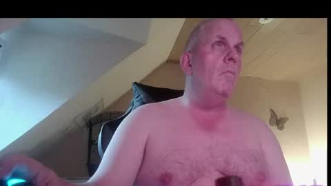 Snapshot of doggy2629 chatting on 06-22-26, 07:33 doggy2629 online show from 06-22-26, 07:33