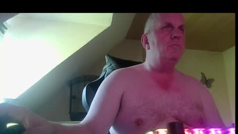 Snapshot of doggy2629 chatting on 06-24-26, 07:51 doggy2629 online show from 06-24-26, 07:51