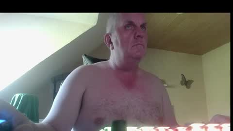 Snapshot of doggy2629 chatting on 06-27-26, 07:24 doggy2629 online show from 06-27-26, 07:24