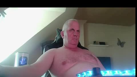Snapshot of doggy2629 chatting on 08-04-26, 12:30 doggy2629 online show from 08-04-26, 12:30