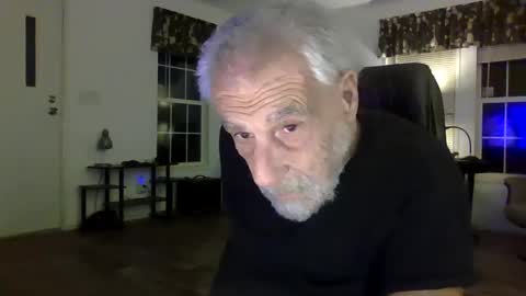 Snapshot of dogluc7 chatting on 12-05-24, 01:36 dogluc7 online show from 12-05-24, 01:36