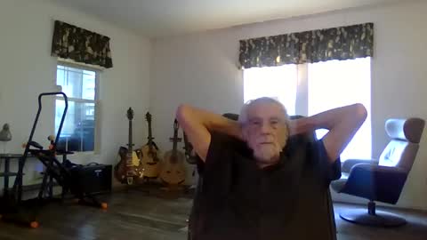 Snapshot of dogluc7 chatting on 01-31-25, 08:01 dogluc7 online show from 01-31-25, 08:01
