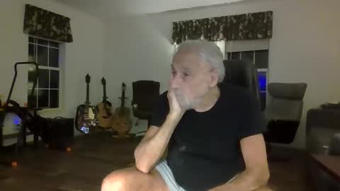 Snapshot of dogluc7 chatting on 02-03-25, 12:36 dogluc7 online show from 02-03-25, 12:36
