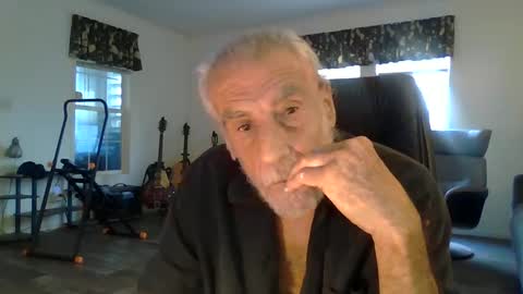 Snapshot of dogluc7 chatting on 02-27-25, 09:58 dogluc7 online show from 02-27-25, 09:58