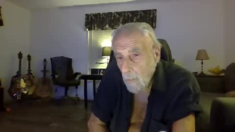 Snapshot of dogluc7 chatting on 03-02-25, 01:26 dogluc7 online show from 03-02-25, 01:26