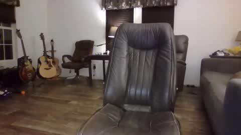 dogluc7 online show from 11-28-25, 07:11