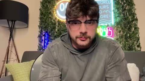 Snapshot of dohmerboyz chatting on 02-19-26, 06:20 GIJO online show from 02-19-26, 06:20