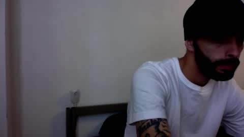 Snapshot of doingmek9 chatting on 11-14-25, 03:44 doingmek9 online show from 11-14-25, 03:44