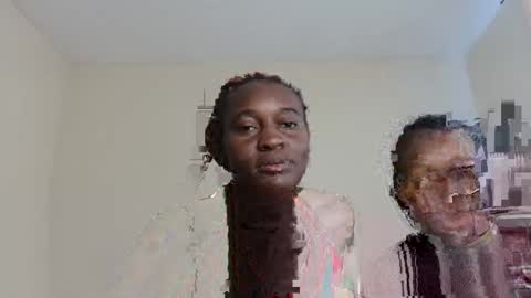 Snapshot of dolce_amber chatting on 11-20-25, 08:25 Dolce online show from 11-20-25, 08:25