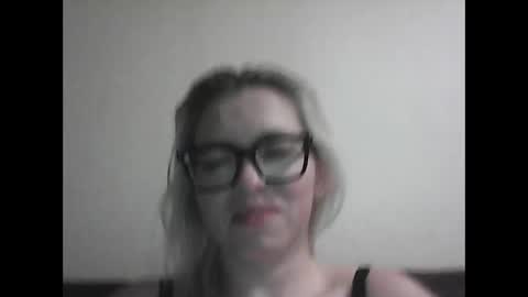 Snapshot of dolce_tempt chatting on 12-04-25, 07:33 dolce_tempt online show from 12-04-25, 07:33